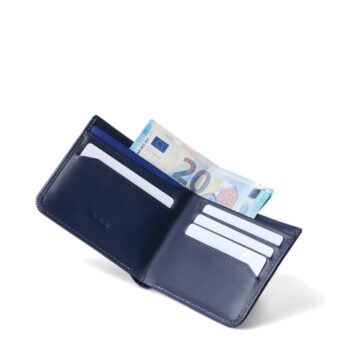 Alternative view of Bellroy Hide and Seek High RFID Navy