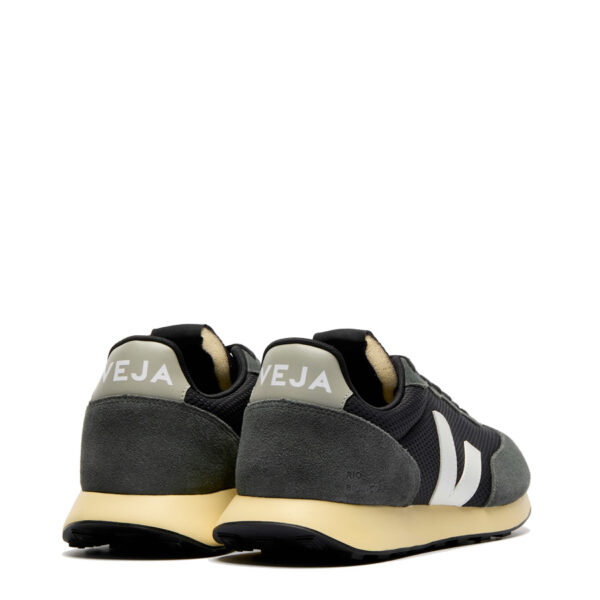 Veja Rio Branco II Alvm Black/White Women's