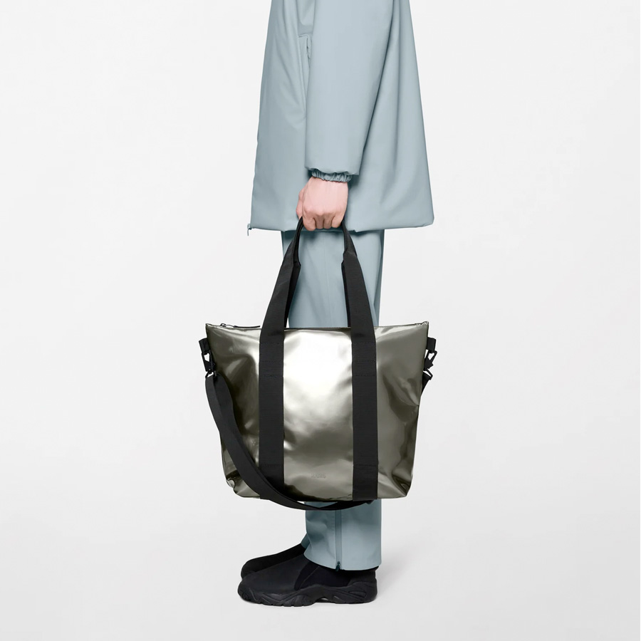 Rains Tote Bag Mini Raven - Image 4